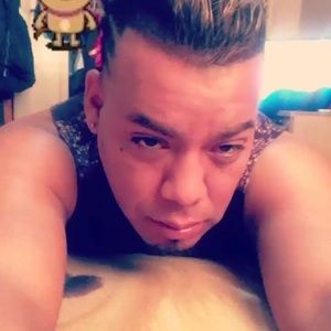 Meet your Posher, Max